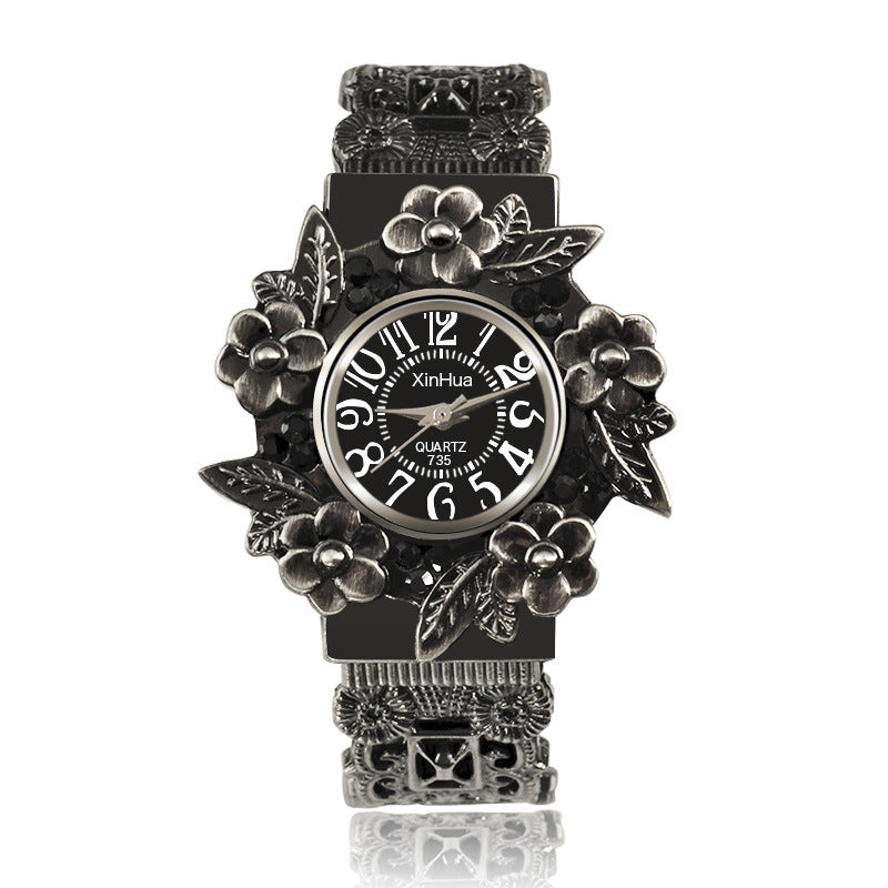 Retro Floral Embossed Quartz Wrist Watch for Women